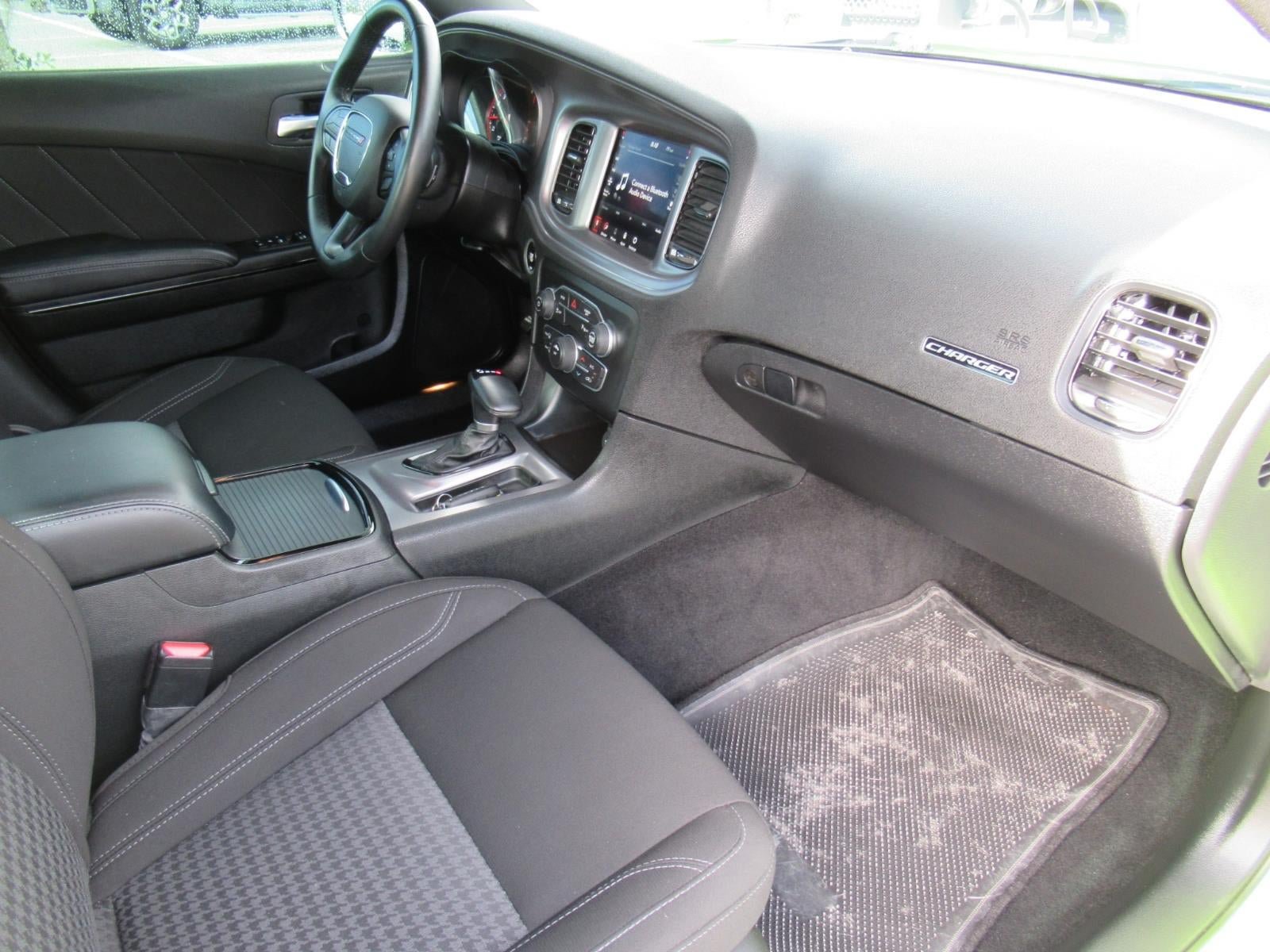 Used 2023 Dodge Charger SXT w/ Blacktop Package RWD image 11