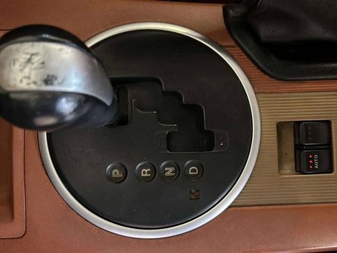 Used 2006 MAZDA MX-5 Miata Grand Touring w/ Premium Pkg image 26