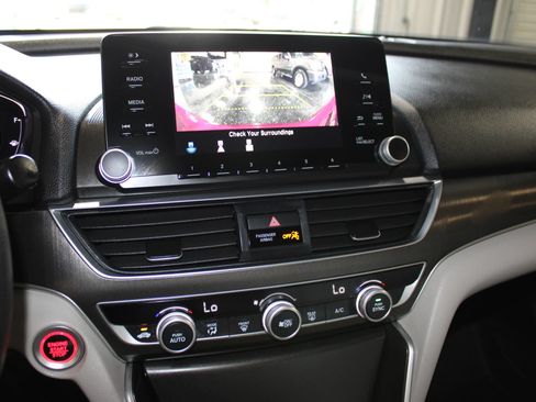 Used 2020 Honda Accord LX image 16