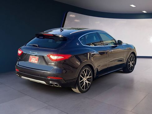 Used 2017 Maserati Levante w/ Sport Package AWD/4WD image 5