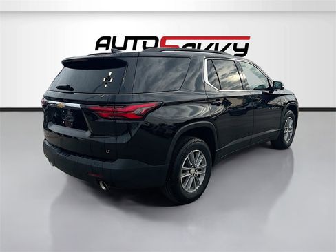 Used 2022 Chevrolet Traverse LT image 7
