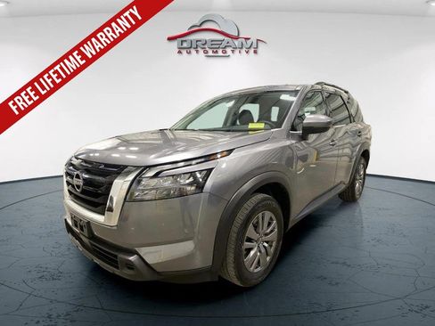 Used 2025 Nissan Pathfinder SV FWD image 4
