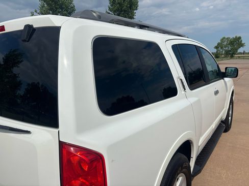 Used 2011 Nissan Armada SV image 39