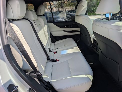 New 2026 Lexus LX 600 4WD w/ Luxury Package image 8