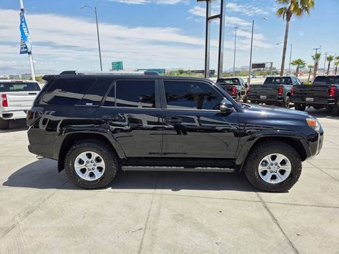 Used 2021 Toyota 4Runner SR5 Premium w/ Moonroof Package AWD/4WD image 7