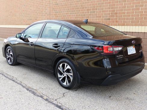 Used 2025 Subaru Legacy Premium image 8