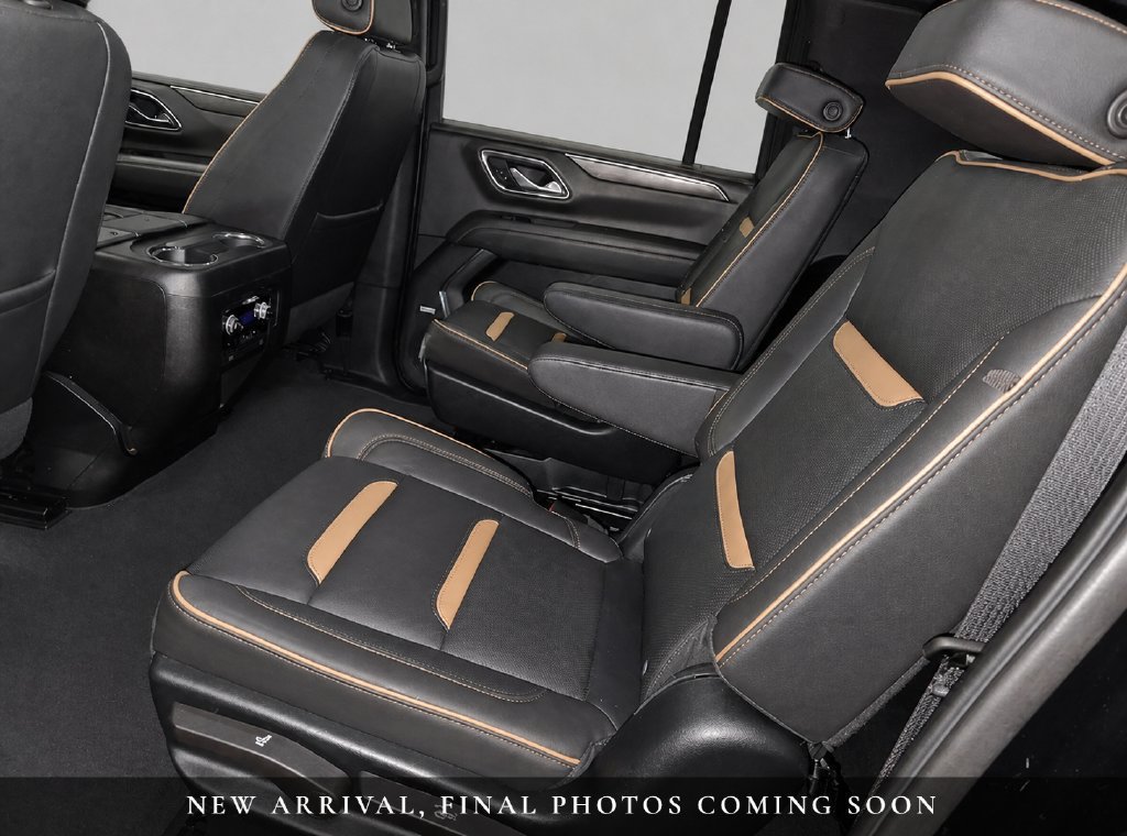 Used 2023 GMC Yukon XL AT4 w/ AT4 Premium Package AWD/4WD image 10