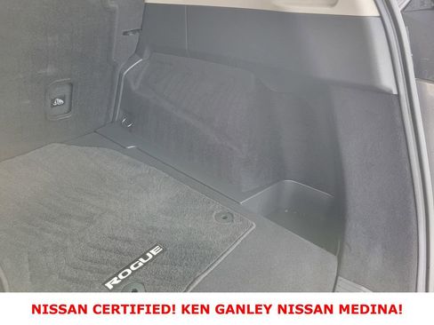 Certified 2023 Nissan Rogue SV image 44