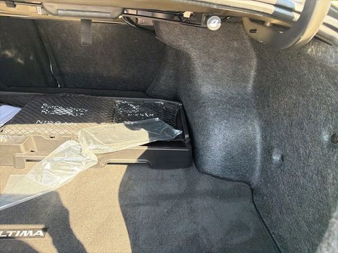 Used 2024 Nissan Altima 2.5 SL image 44