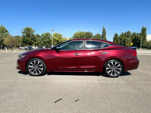 Used 2016 Nissan Maxima SR FWD image 8