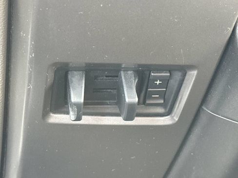 Used 2015 Ford F150 XLT w/ Equipment Group 301A Mid AWD/4WD image 22