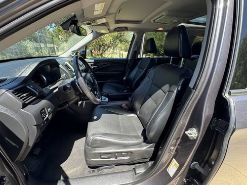 Used 2018 Honda Pilot Elite image 24