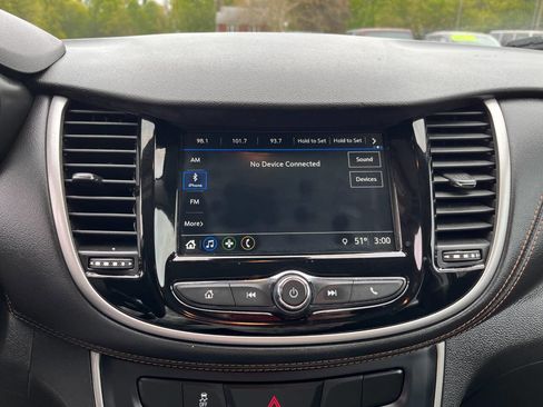 Used 2019 Chevrolet Trax LS AWD/4WD image 25
