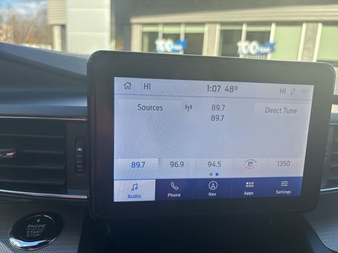 Used 2020 Ford Explorer XLT w/ Equipment Group 202A image 17