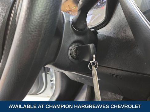 Used 2025 Toyota Corolla LE image 22