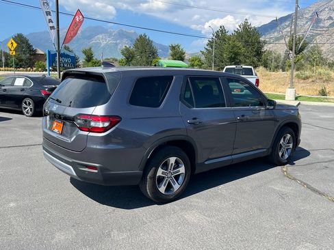 Used 2024 Honda Pilot EX-L image 7