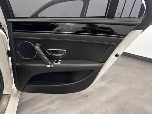 Used 2016 Bentley Flying Spur V8 image 45