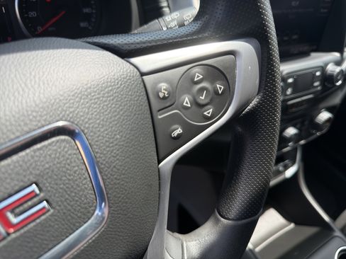 Used 2022 GMC Terrain SLE w/ Driver Convenience Package FWD image 36