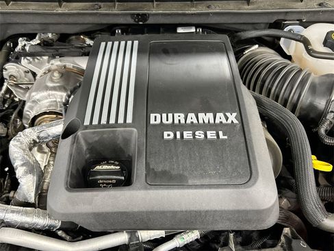 Used 2024 Chevrolet Tahoe LT image 25