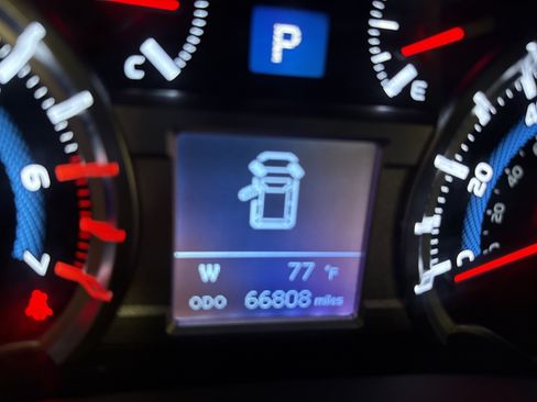 Used 2019 Toyota 4Runner TRD Off-Road AWD/4WD image 6