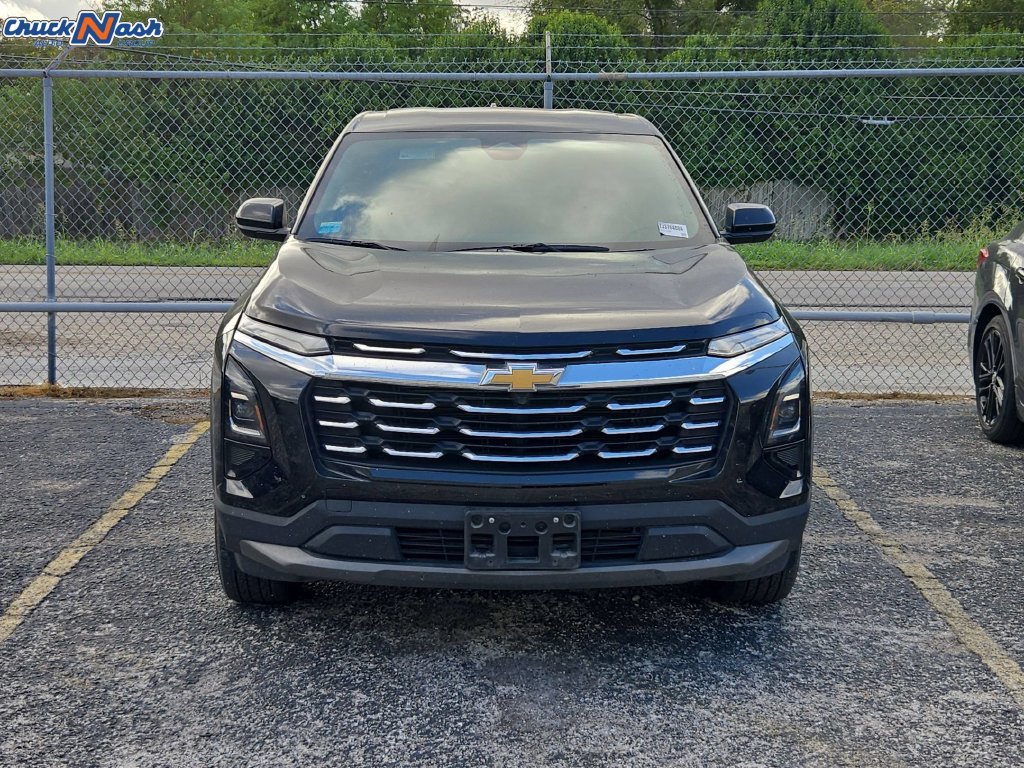 Used 2026 Chevrolet Equinox LT FWD image 2