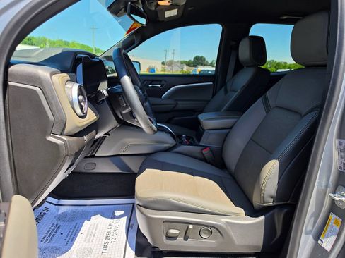 Used 2025 Chevrolet Colorado ZR2 AWD/4WD image 20