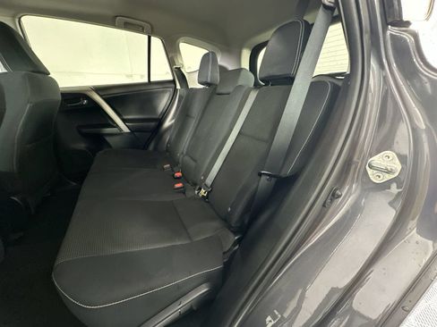 Used 2016 Toyota RAV4 XLE FWD image 23