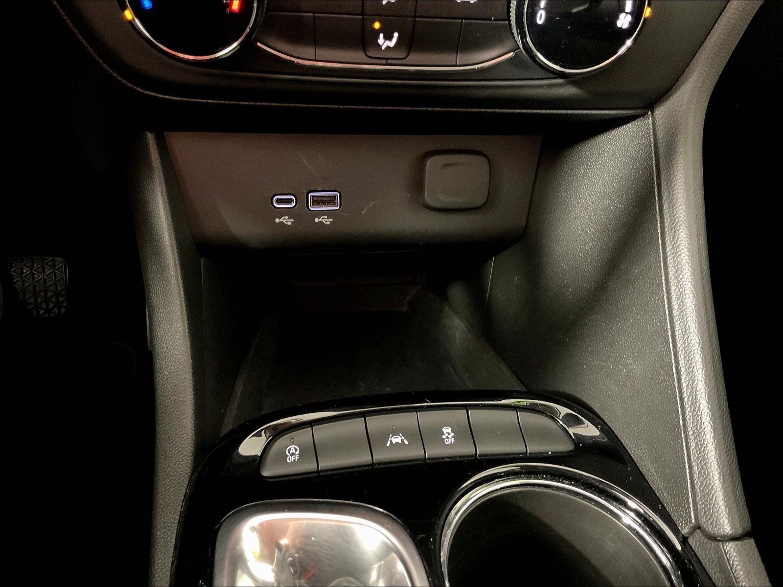 Used 2025 Buick Encore GX Preferred FWD image 16