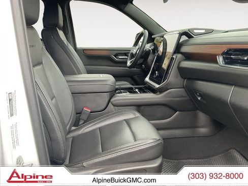 Certified 2025 GMC Yukon XL Denali AWD/4WD image 15