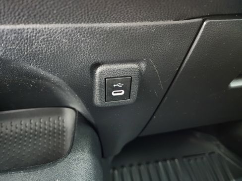 Used 2024 Toyota Corolla LE image 43