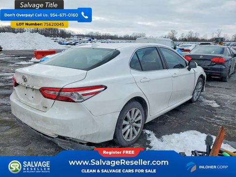 Used 2019 Toyota Camry LE w/ Convenience Package FWD image 4