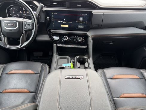 Used 2024 GMC Sierra 2500 AT4 w/ AT4 Premium Plus Package image 16