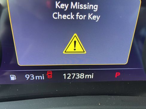 Used 2023 Buick Envision Avenir AWD/4WD image 20