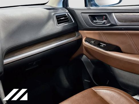 Used 2019 Subaru Outback 2.5i Touring AWD/4WD image 25