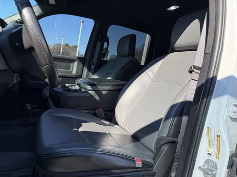 Used 2022 RAM 2500 Tradesman w/ Chrome Appearance Group image 14