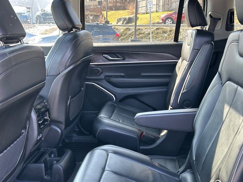 Used 2021 Jeep Grand Cherokee L Limited image 25