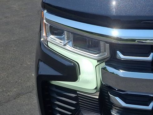 Used 2023 Chevrolet Silverado 1500 LTZ w/ LTZ Premium Package AWD/4WD image 9