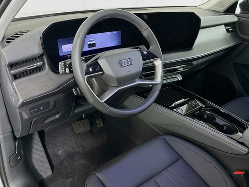 New 2026 Audi Q3 quattro 2.0T AWD/4WD image 9