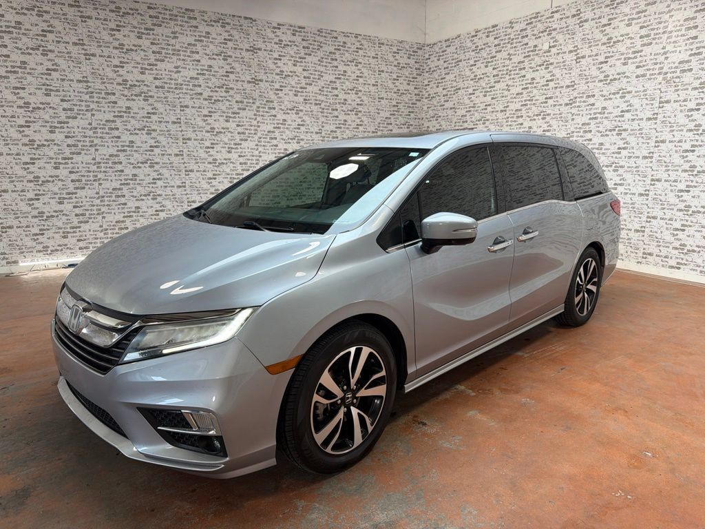 Used 2019 Honda Odyssey Elite image 3