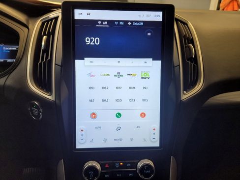 Used 2024 Ford Edge SEL image 25