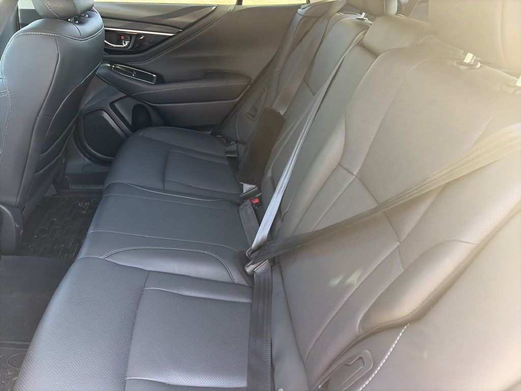 Used 2023 Subaru Outback Limited AWD/4WD image 28