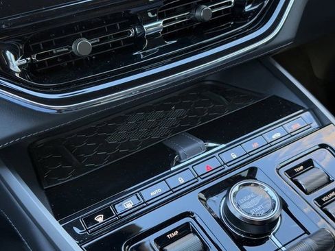 New 2025 Aston Martin DBX 707 image 28