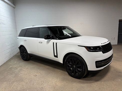 New 2025 Land Rover Range Rover Long Wheelbase SE image 5