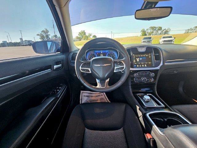 Used 2023 Chrysler 300 Touring w/ Sport Appearance Package RWD image 13