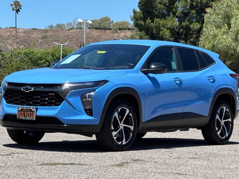 Used 2024 Chevrolet Trax RS FWD image 8