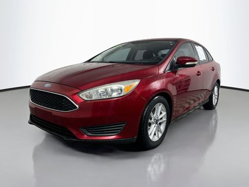 Used 2015 Ford Focus SE FWD image 10