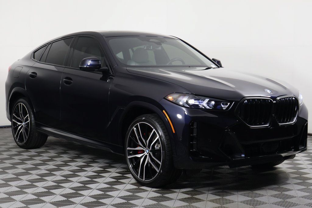 Certified 2026 BMW X6 xDrive40i w/ Premium Package AWD/4WD image 3