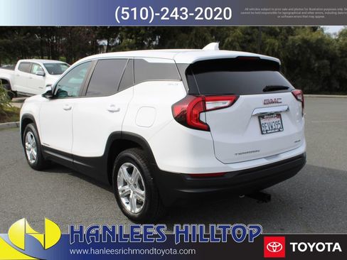 Used 2022 GMC Terrain SLE image 9