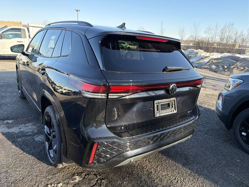 New 2026 Volkswagen Tiguan SE R-Line image 5