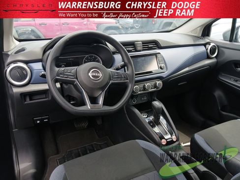 Used 2024 Nissan Versa SV FWD image 13